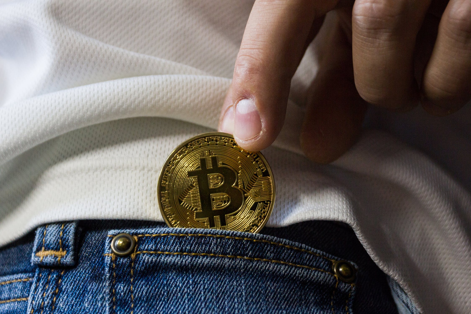 What You Need to Know Before Accepting Bitcoin Payments